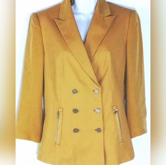 Ellie Tahari Jackets & Blazers - Elie Tahari Blazer.